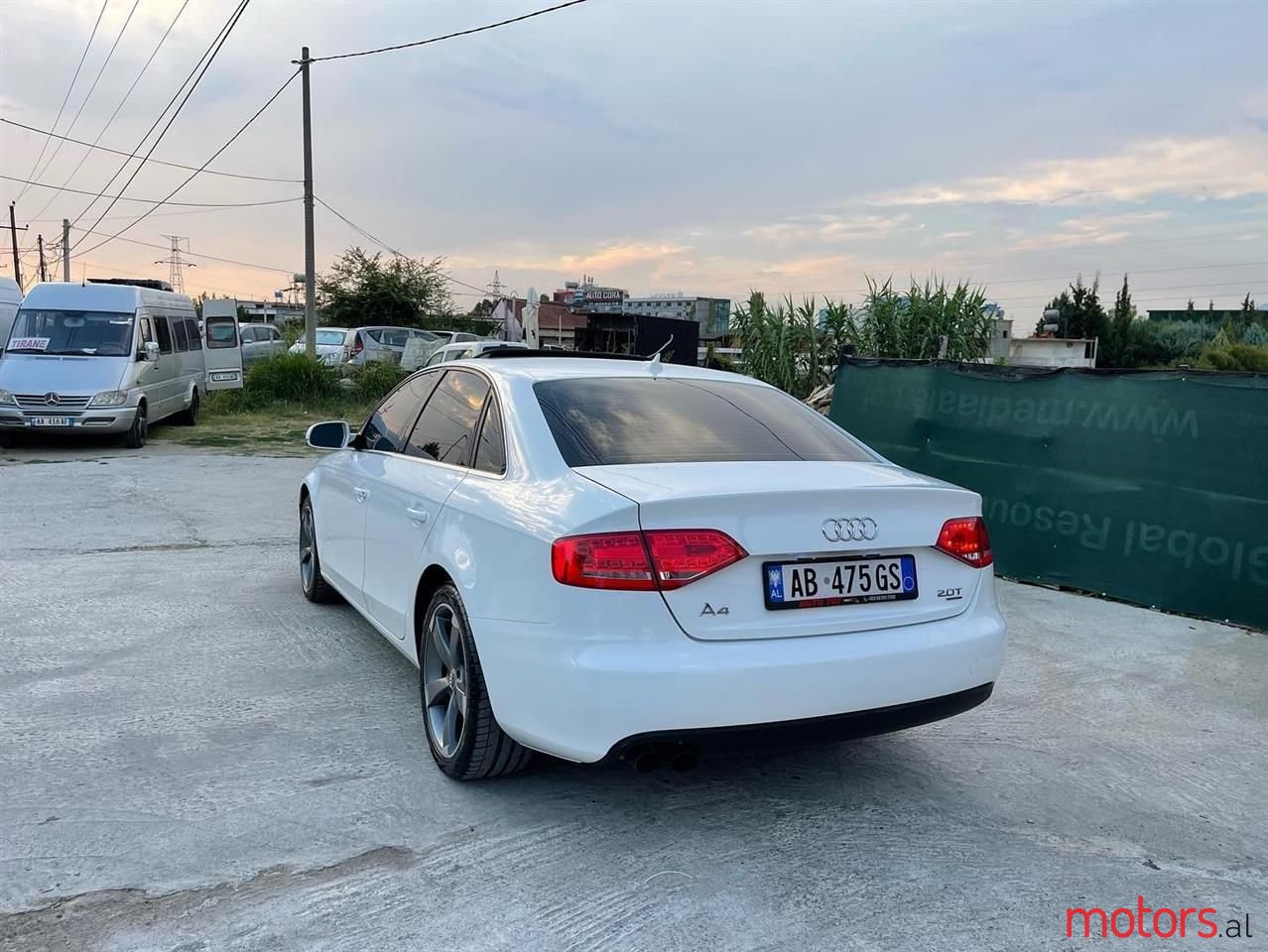 2010' Audi A4 photo #6