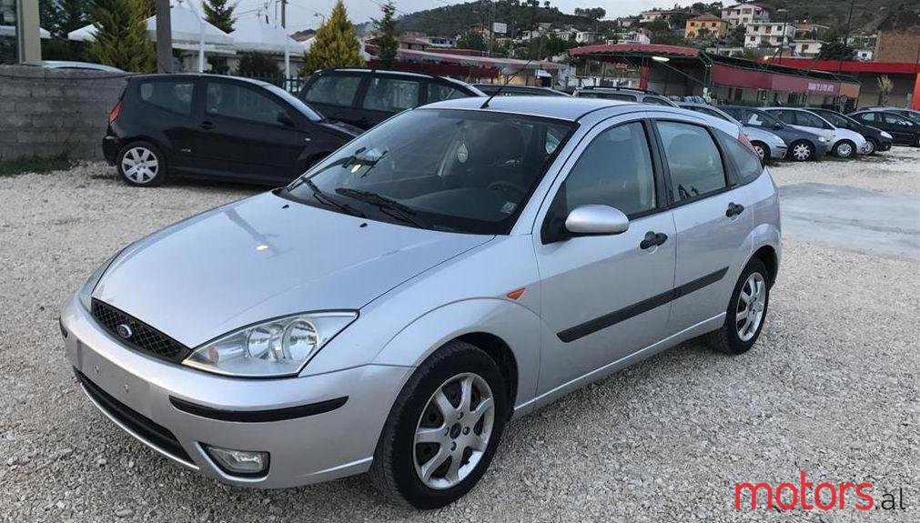 2004' Ford Focus photo #1