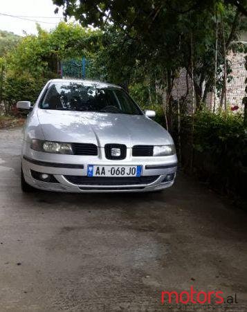 2002' SEAT Leon photo #1