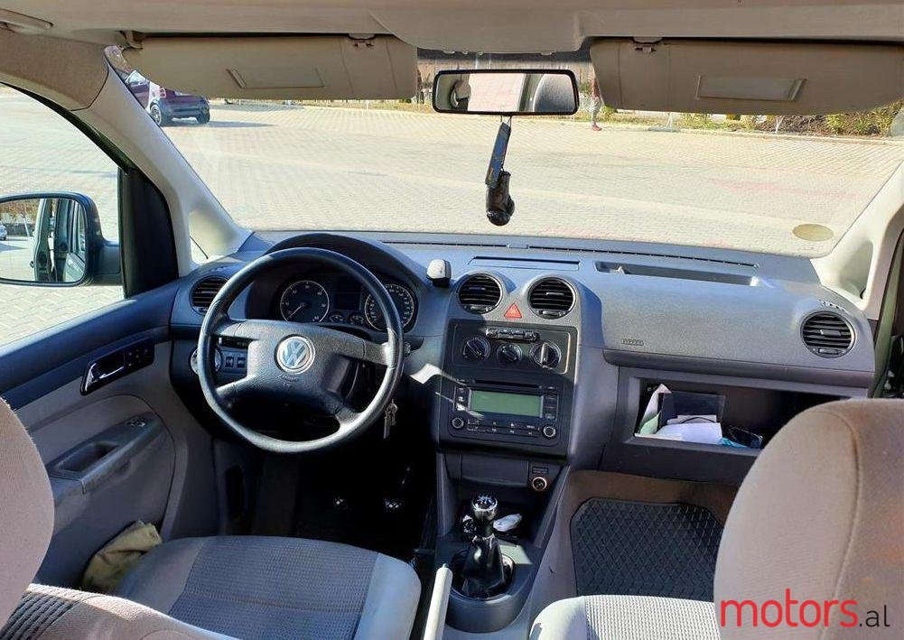 2005' Volkswagen Caddy photo #1