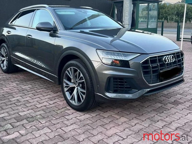 2020' Audi Q8 photo #2