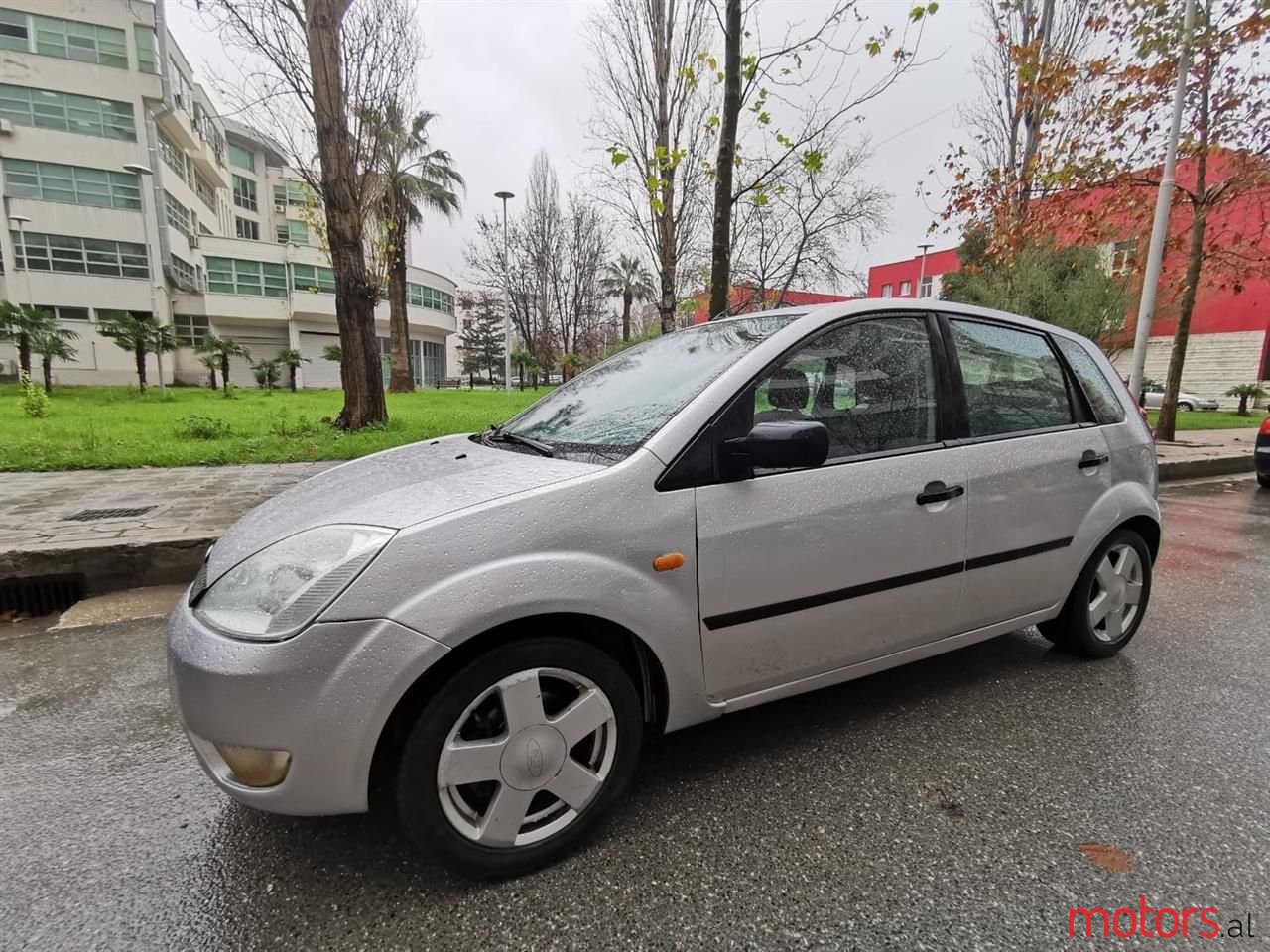 2002' Ford Fiesta photo #1