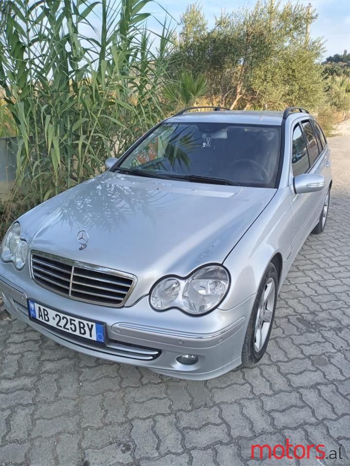 2006' Mercedes-Benz 220 photo #6