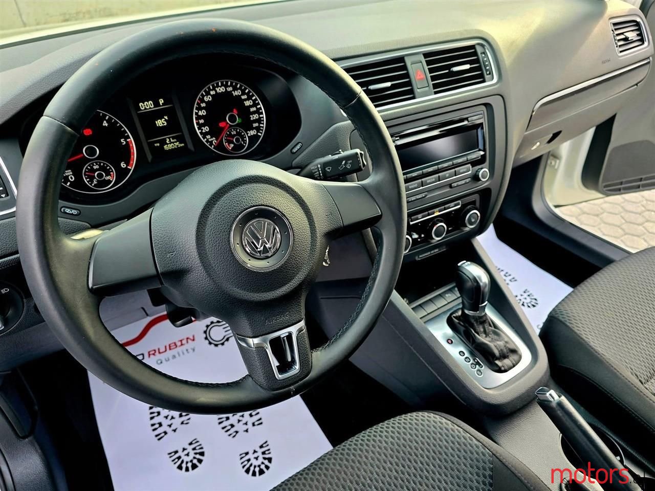 2013' Volkswagen Jetta photo #5