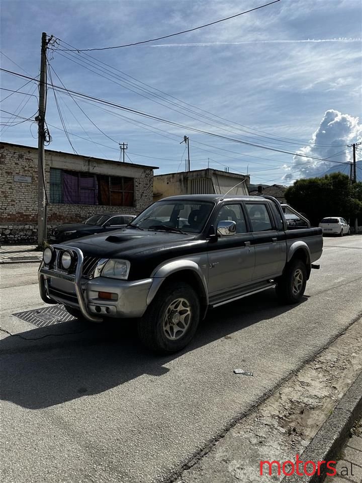 2002' Mitsubishi L200 photo #3