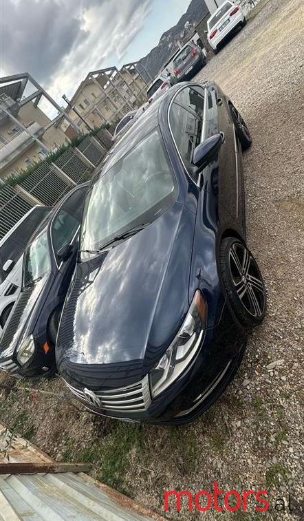 2013' Volkswagen photo #2