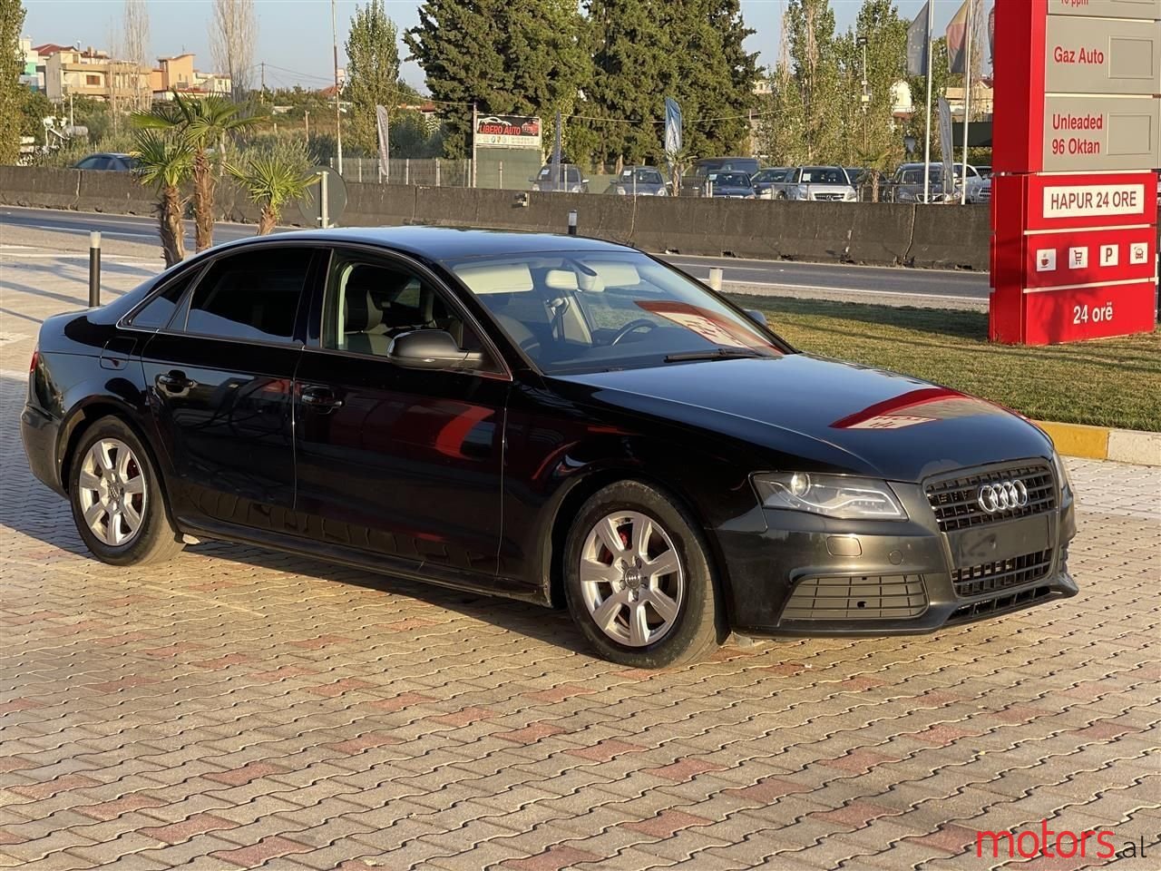 2010' Audi A4 photo #1