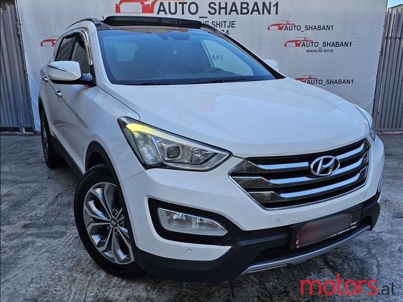 2014' Hyundai Santa Fe photo #3