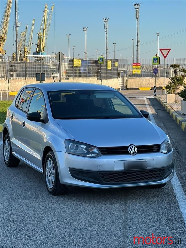 2009' Volkswagen Polo photo #2