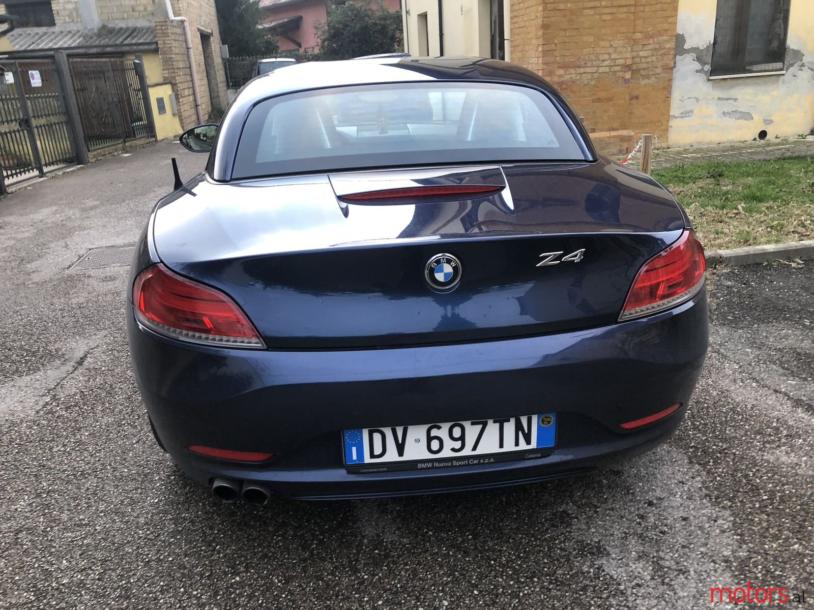 2009' BMW Z4 Sdrive i23 photo #5