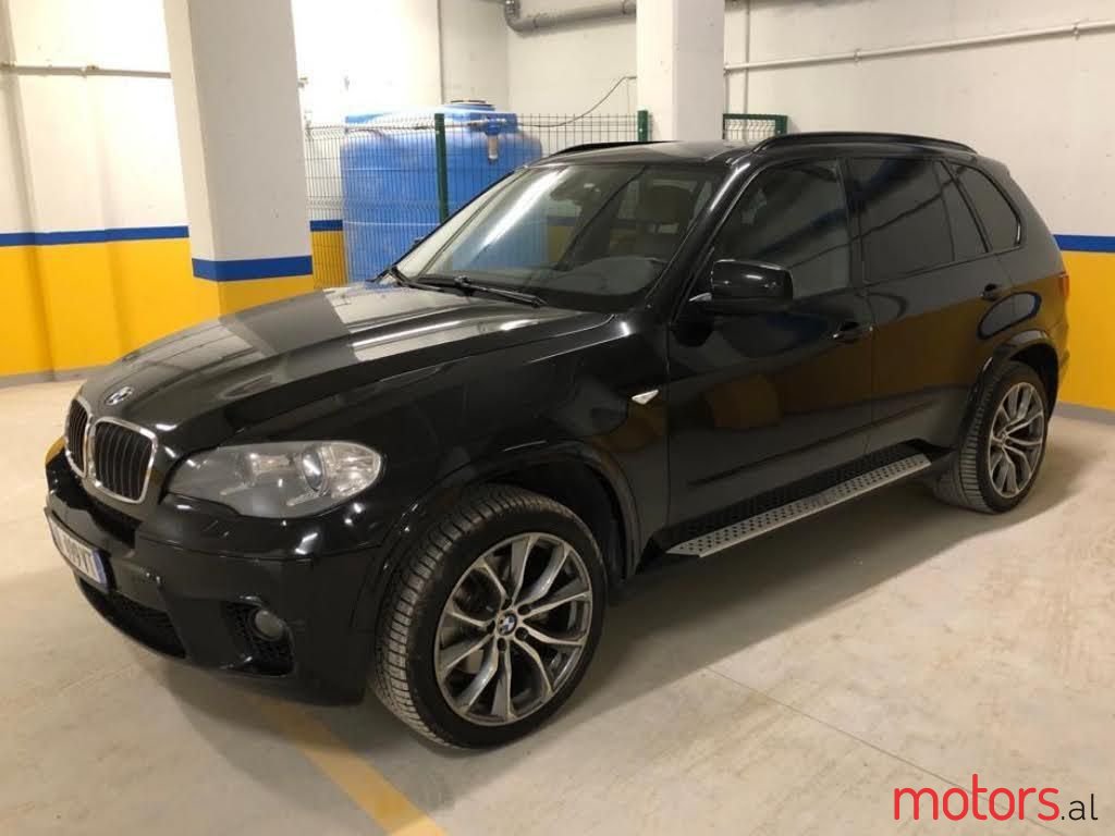 2011' BMW X5 photo #1
