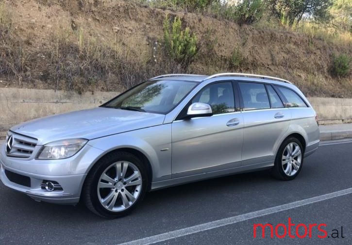 2008' Mercedes-Benz C 220 photo #1