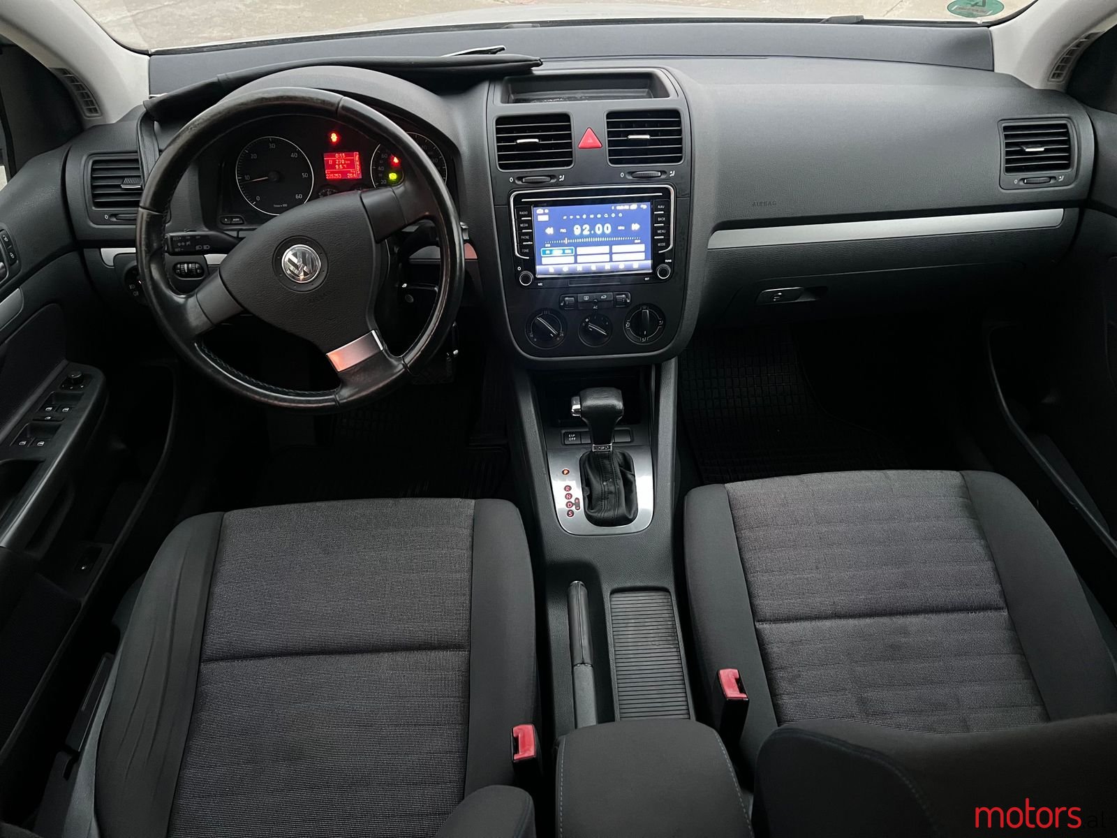 2007' Volkswagen Golf photo #4