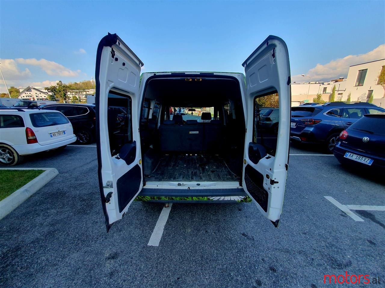 2011' Ford Tourneo photo #3