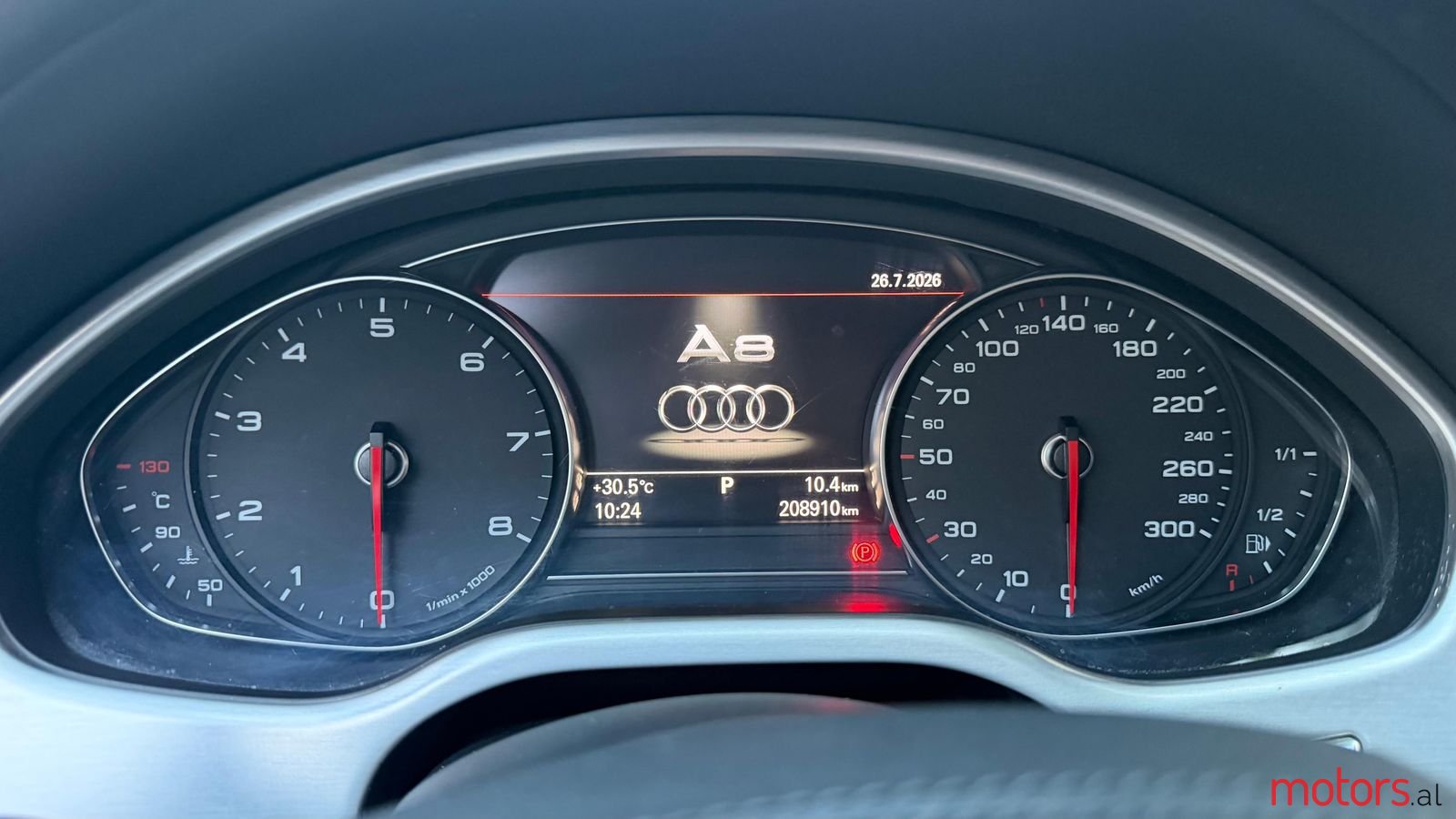 2013' Audi A8 photo #5