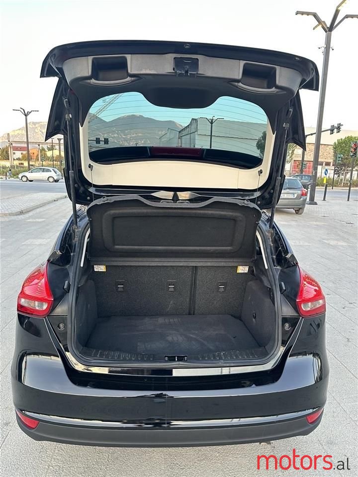 2018' Ford Focus photo #5