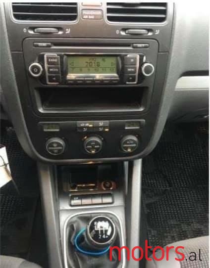 2009' Volkswagen Golf Variant photo #6