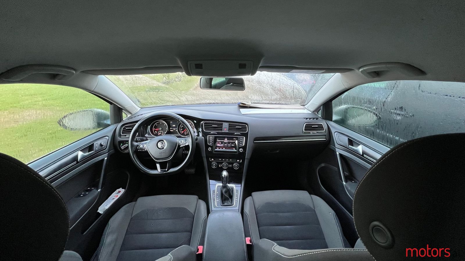 2013' Volkswagen Golf photo #2