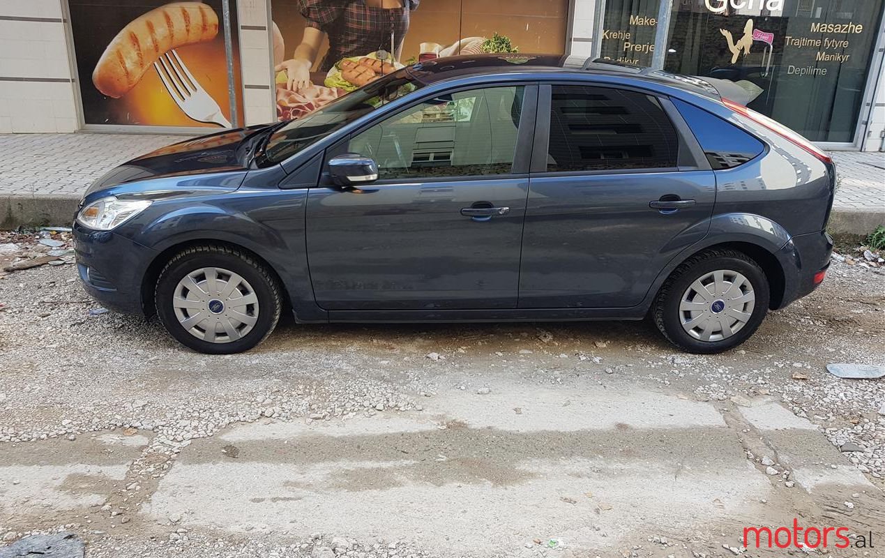 2009' Ford Focus photo #1