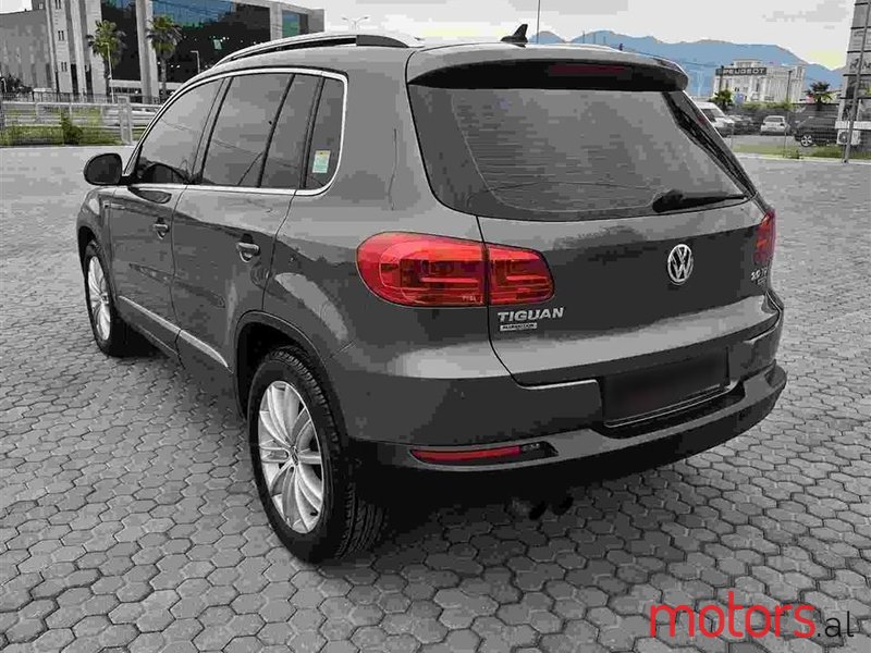 2013' Volkswagen Tiguan photo #5