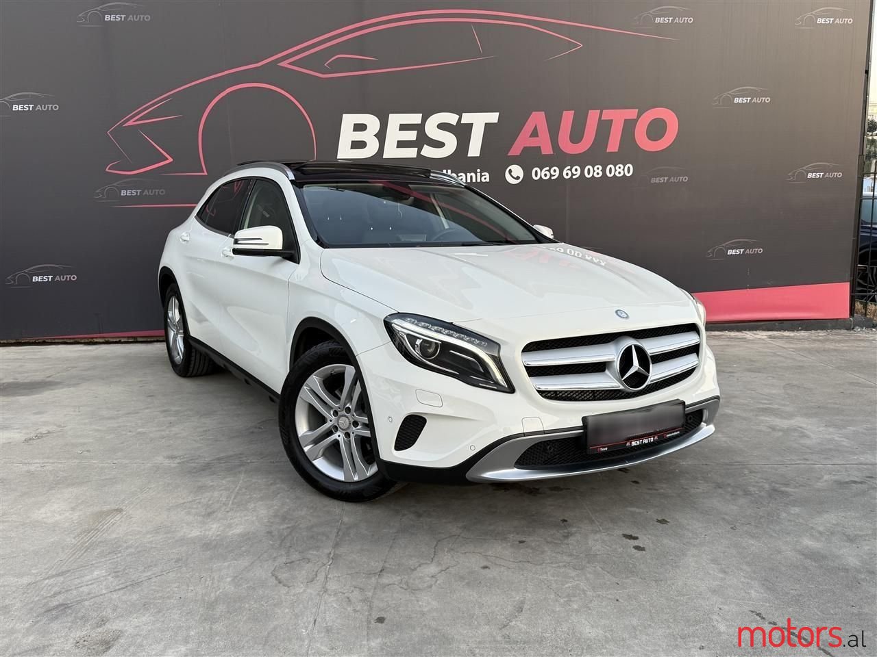 2015' Mercedes-Benz GLA 200 photo #1