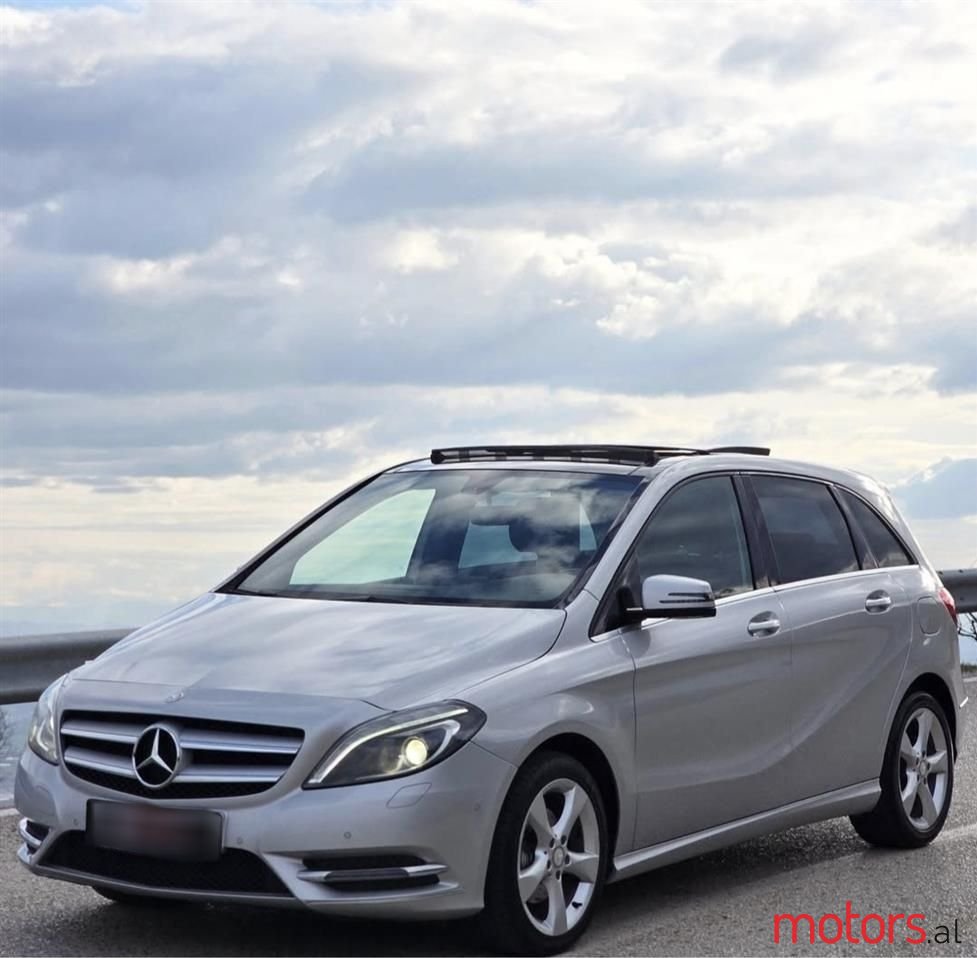 2013' Mercedes-Benz B 200 photo #1