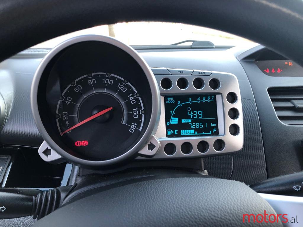 2011' Chevrolet Spark photo #5