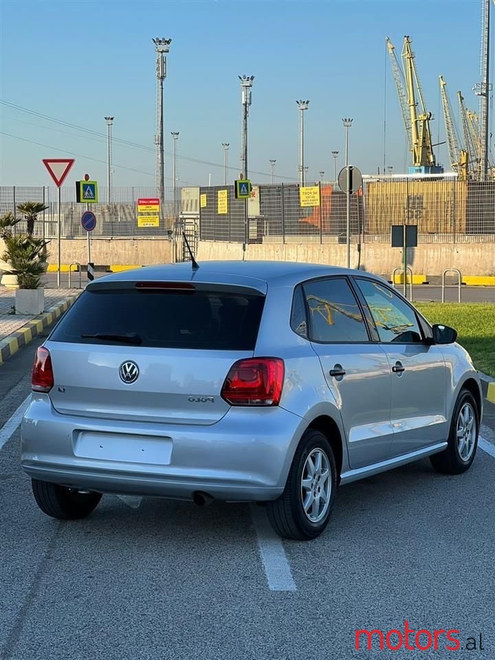2009' Volkswagen Polo photo #4