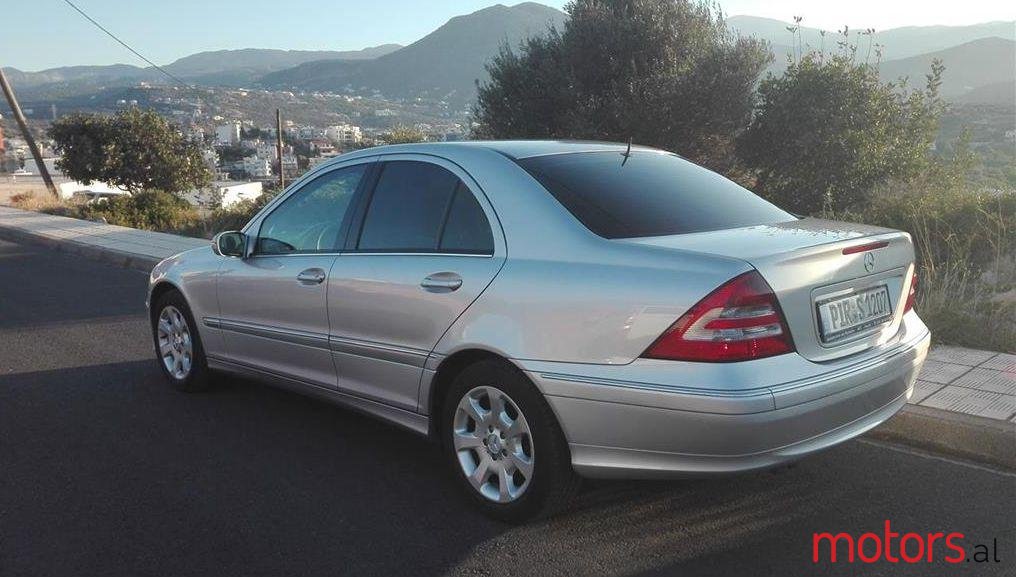 2004' Mercedes-Benz C 200 photo #2