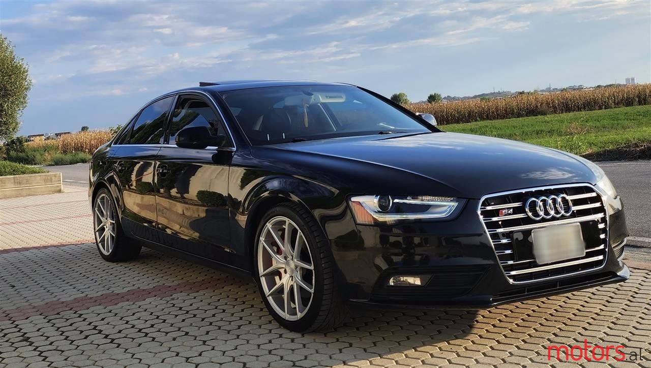 2013' Audi A4 photo #3