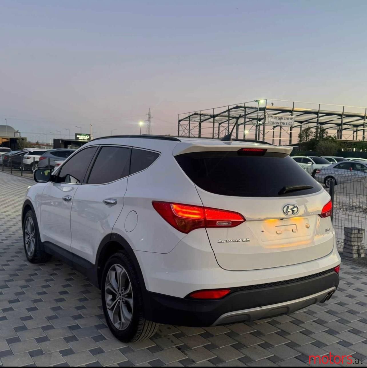 2013' Hyundai Santa Fe photo #4