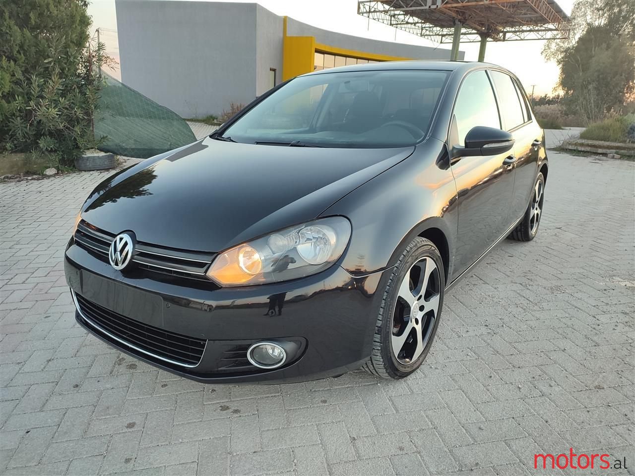 2009' Volkswagen Golf photo #6