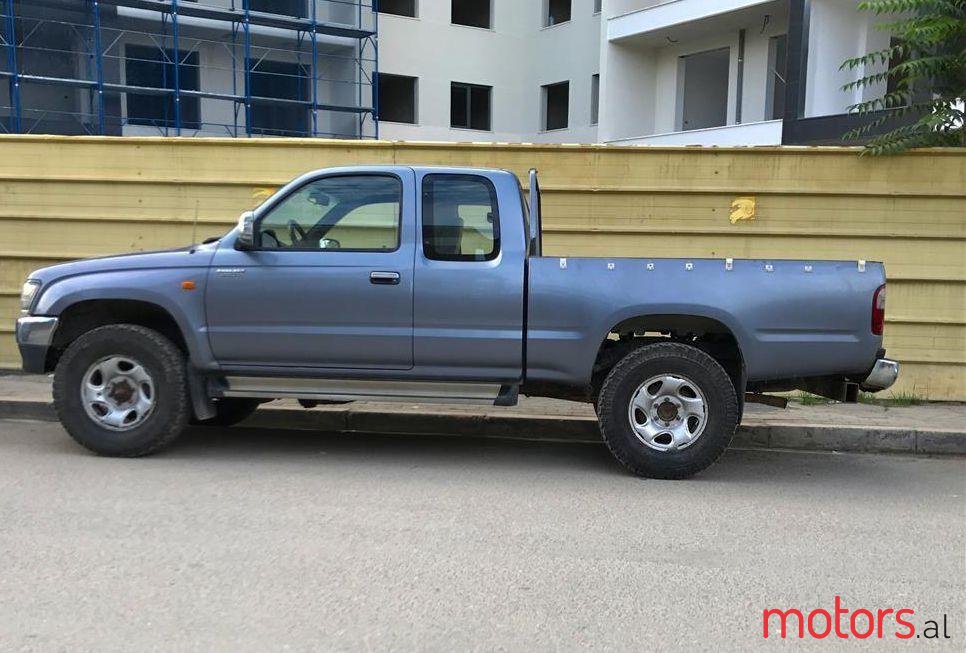 1999' Toyota Hilux photo #2