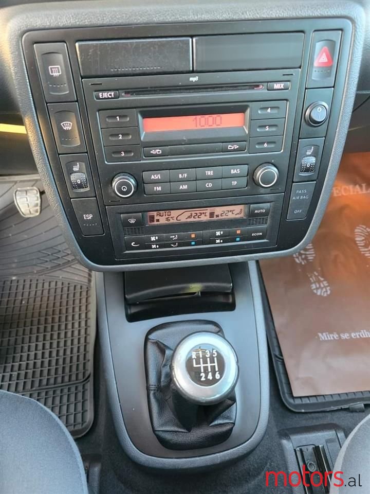 2008' SEAT Alhambra photo #3