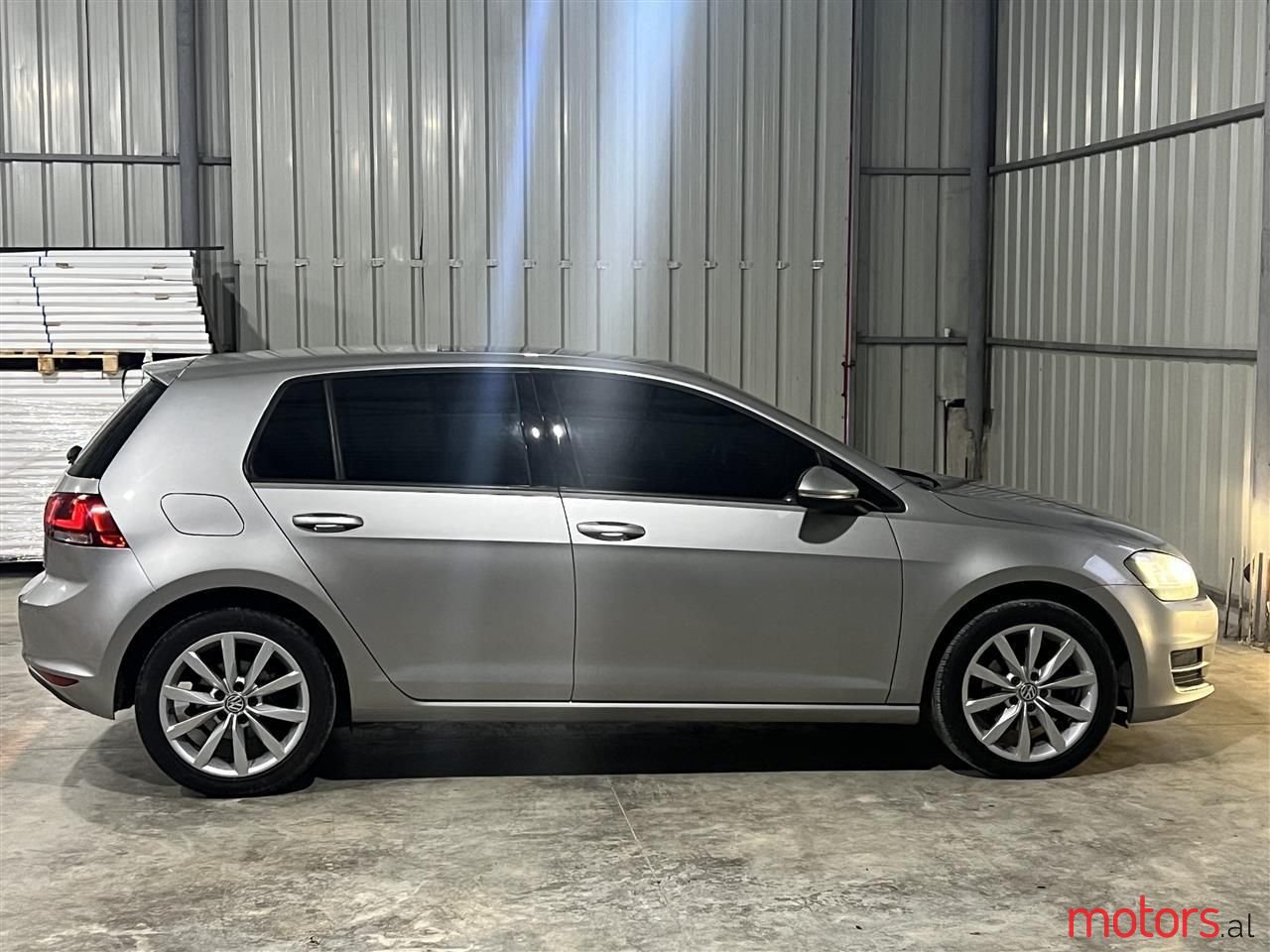 2015' Volkswagen Golf photo #5