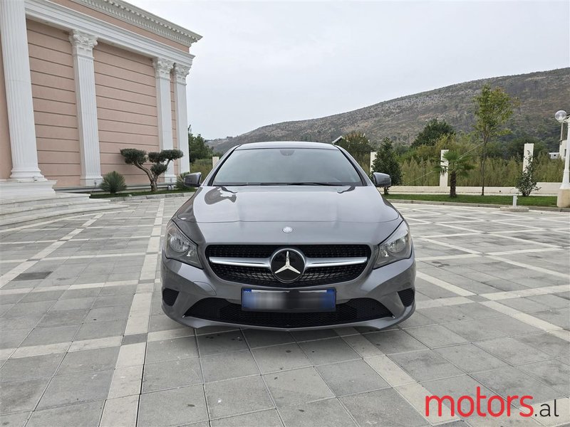 2015' Mercedes-Benz CLA 250 photo #2