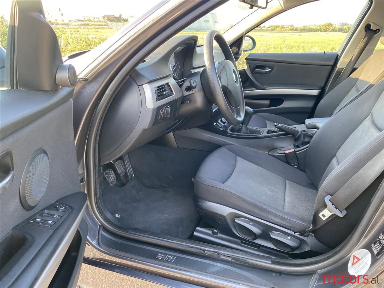 2006' BMW 325 photo #5