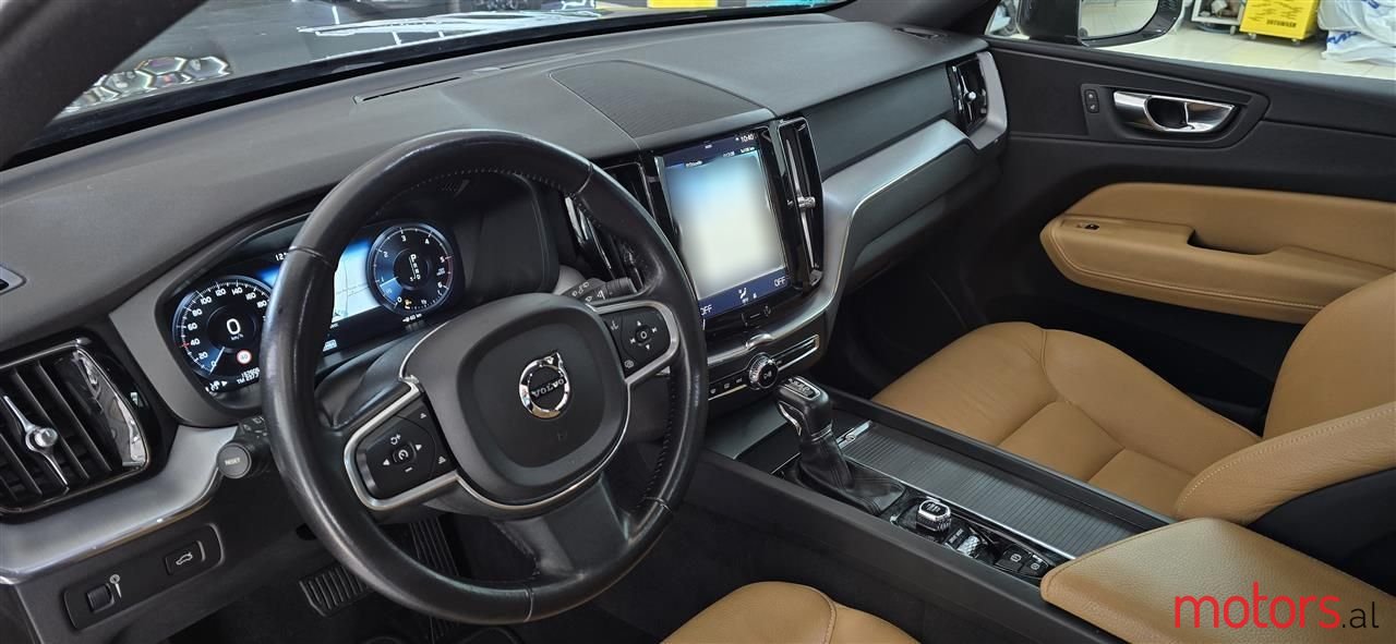 2017' Volvo Xc 60 photo #6
