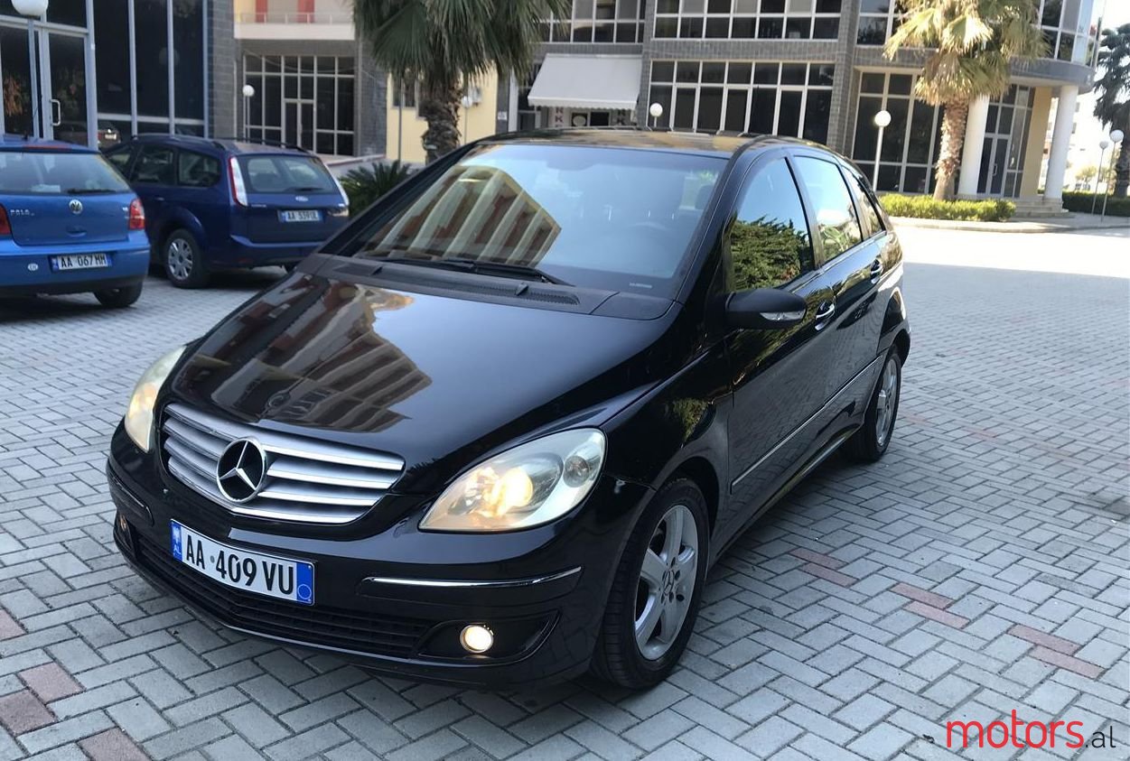 2006' Mercedes-Benz B 200 photo #1