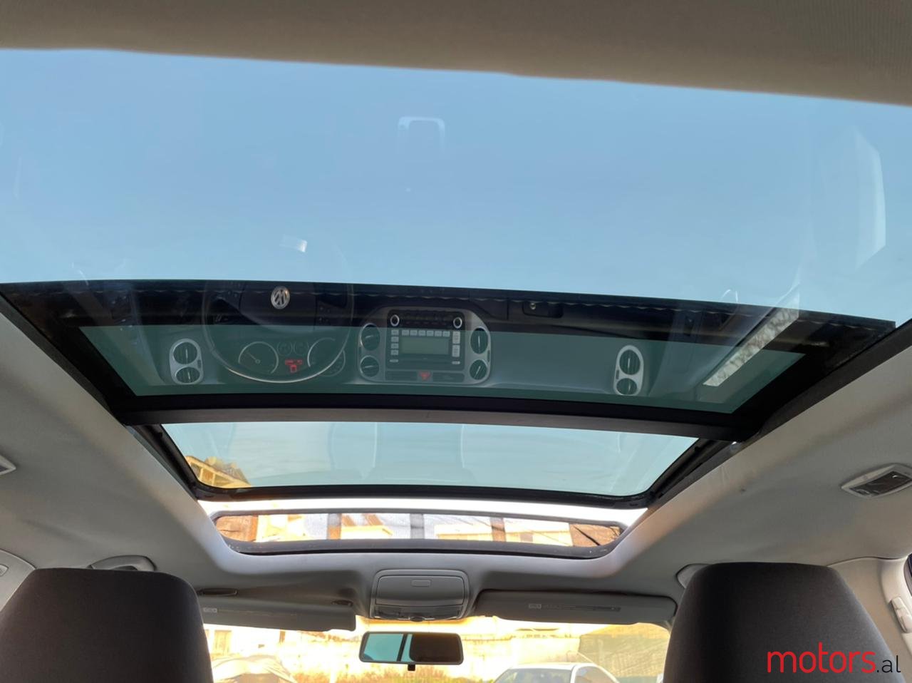 2009' Volkswagen Tiguan photo #7