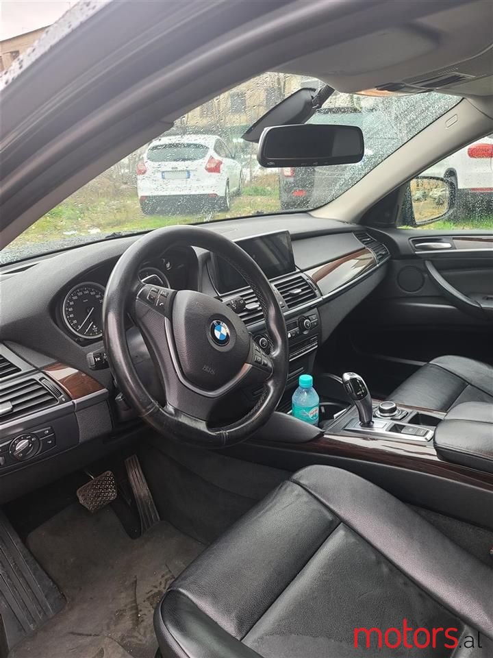 2011' BMW X6 M photo #5