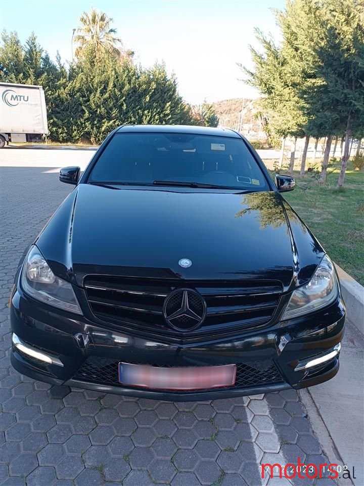 2012' Mercedes-Benz 300 photo #1