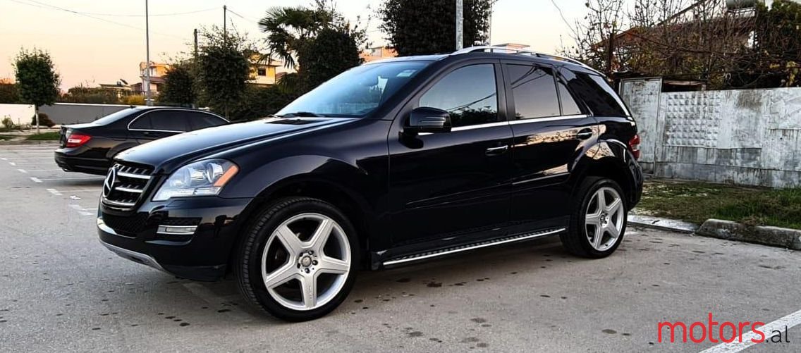 2011' Mercedes-Benz ML 350 photo #1