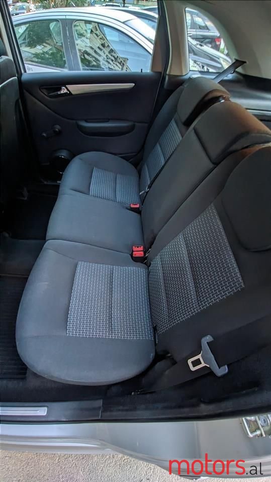 2008' Mercedes-Benz B 170 photo #5