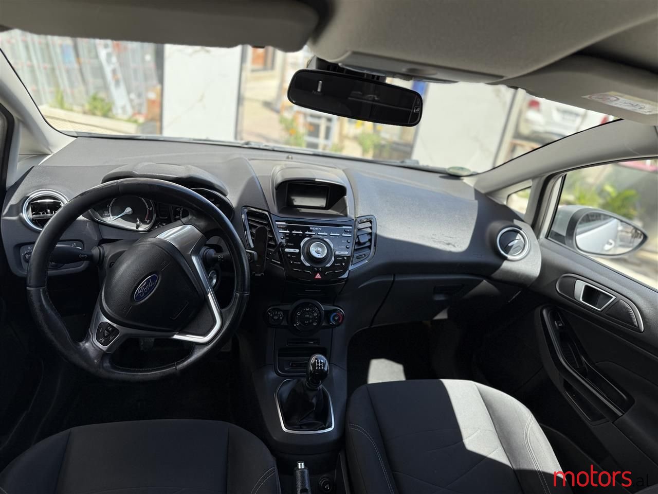 2014' Ford Fiesta photo #1