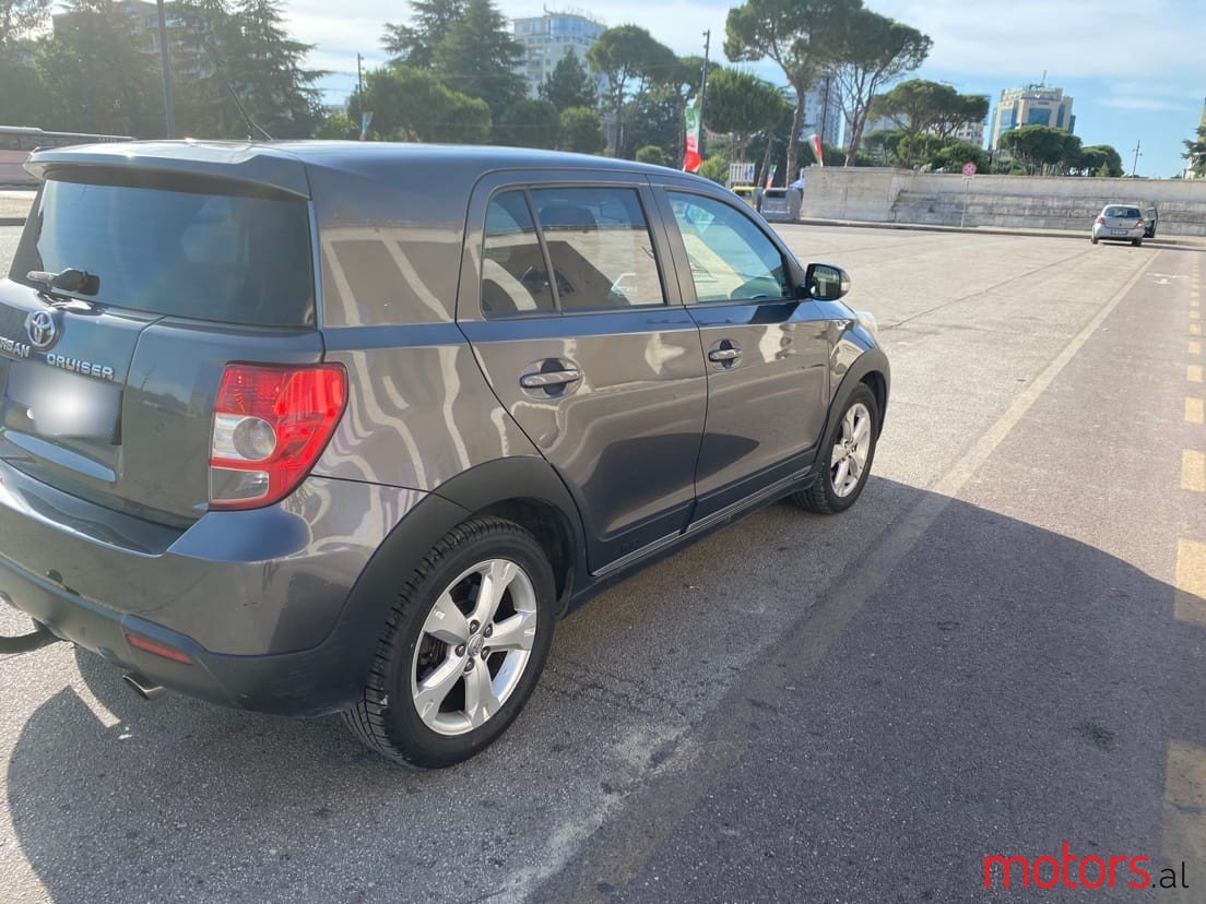 2009' Toyota Urban Cruiser photo #2