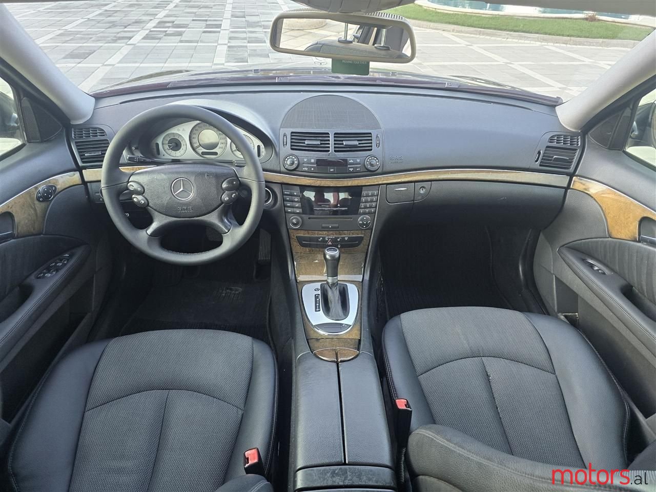 2009' Mercedes-Benz E 220 photo #2