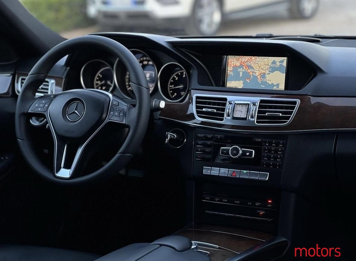 2014' Mercedes-Benz E 220 photo #4
