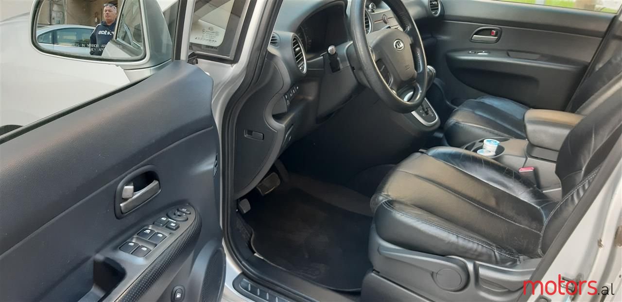 2007' Kia Carens photo #4