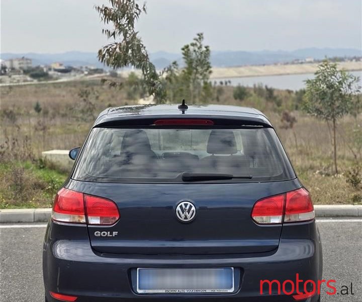 2010' Volkswagen Golf photo #5